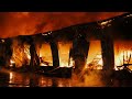 Гигантский пожар в Набережных Челнах. Горит 7 тысяч квадратных метров на авто-рынке