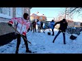 Школьники и волонтеры очищают Минск от снега